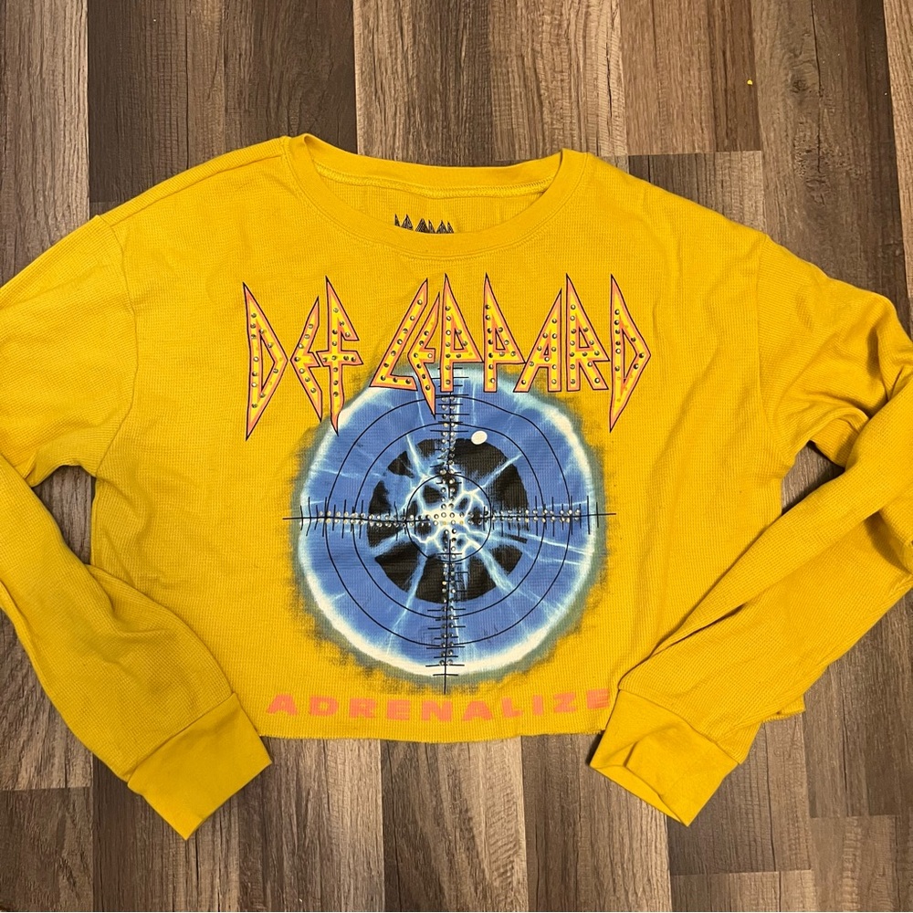 Def Leppard crop top tee size large